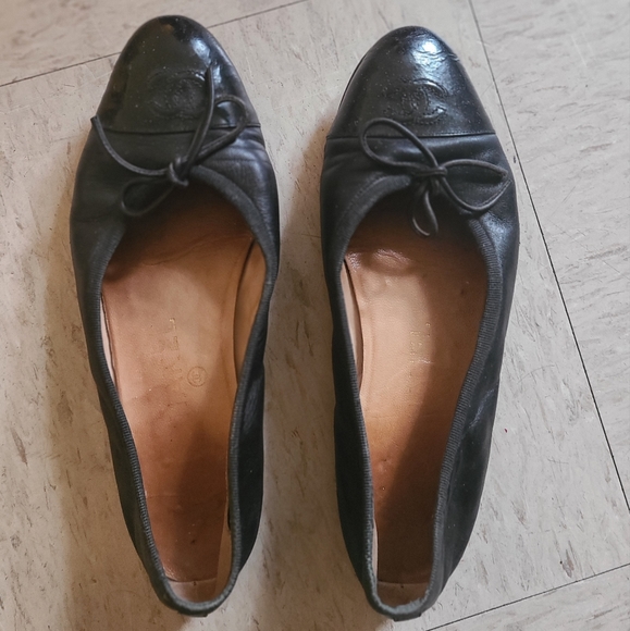 SOLD!! - Chanel Flats Black Size 38 - Picture 2 of 4